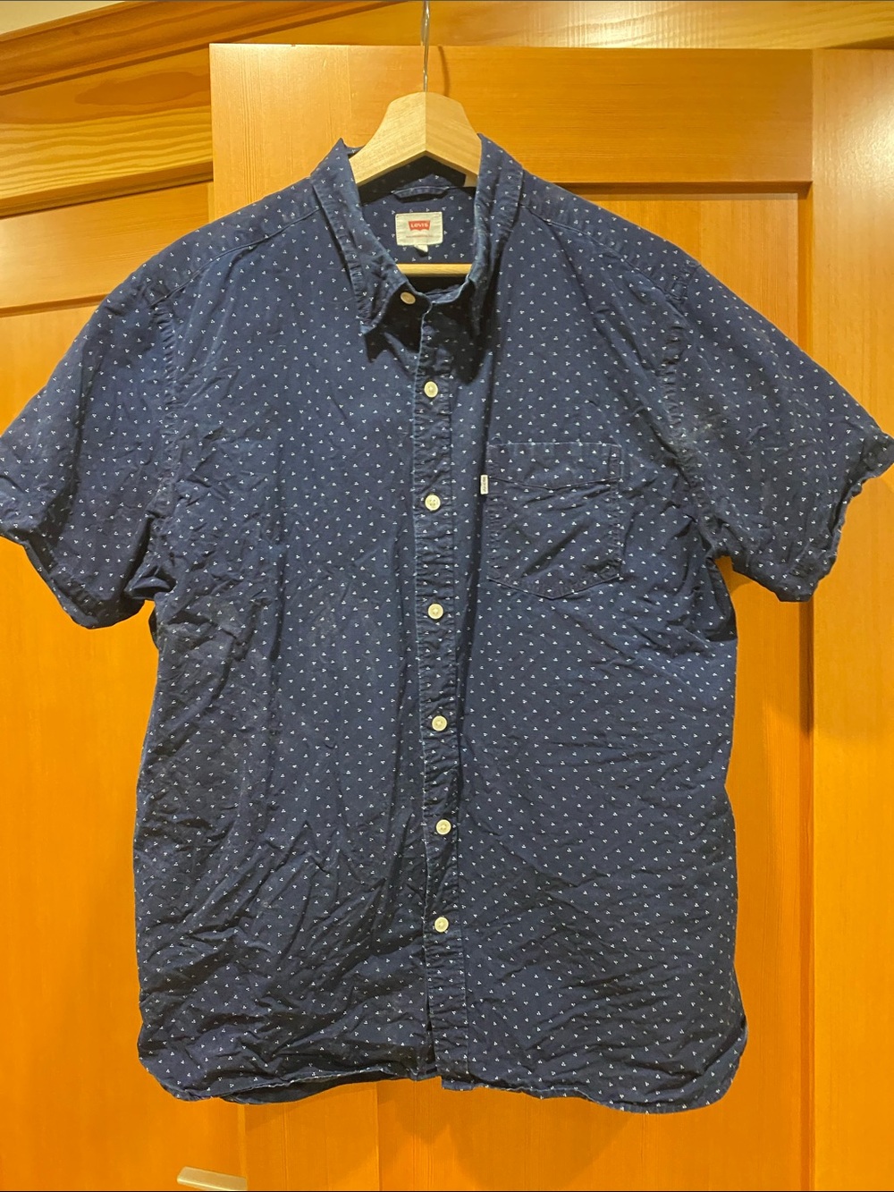 Levi's Men's Navy Short-Sleeve Button-Down with Micro Dot Print